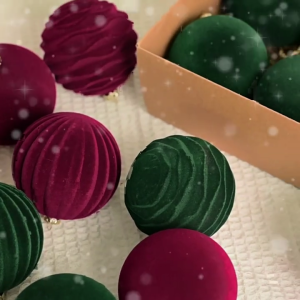 Plush Christmas Balls Ornament Set Flocking Shatterproof Hanging Balls For Holiday Tree Wreath And Garlands Decors