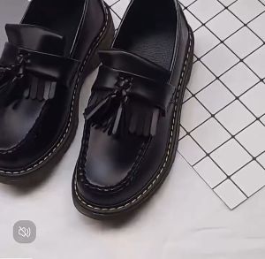 high quality Korea Fashion Tassel Loafers for Men student leather shoes slip on businee formal shoes for men