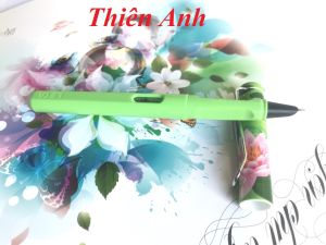 Bút máy luyện chữ đẹp LeTa hoa sen bút luyện chữ đẹp LeTa hoa sen bút luyện chữ thanh đậm nhẹ bút LeTa thanh đậm