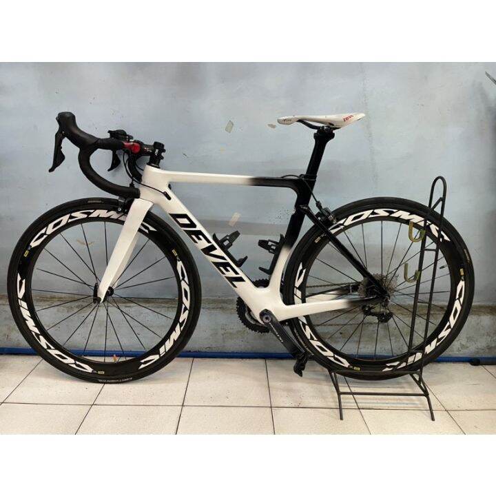 Devel store road bike