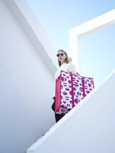 Large Capacity Storage Bag for Moving Portable Storage Handbag for College Dorms and Home Organization