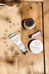 Kem dưỡng da tay gốc sáp ong của Savannah Bee Company - Kem dưỡng ẩm sâu
