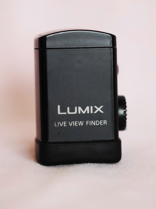 LUMIX GF1 + DMW-LVF1セット Amazon.com : Panasonic DMW-LVF1 External Live Viewfinder for