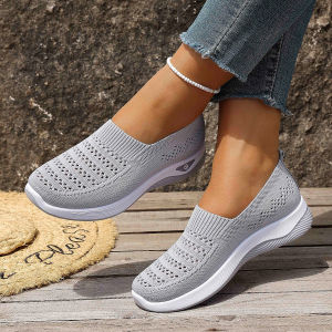 [Free Shipping] WomenS Shoes Versatile Spring New Styles Plus-Size Flats Soft-Soled Comfortable For All-Day Wear Mom Shoes Slip-On Casual Shoes