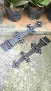 Engsel Pintu Rumah Kuningan Motif Gerbang Antik 35 cm 2 Pcs