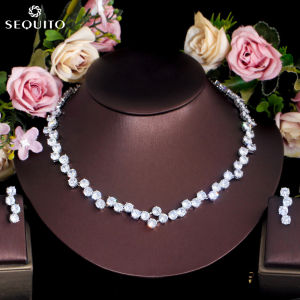 เลื่อมชุดเครื่องประดับผู้หญิงอันสูงส่งสีขาวปูพื้นสีทองการตั้งค่ารอบต่างหูเพชรสังเคราะห์คุณภาพสูงสร้อยคอสำหรับเจ้าสาวงานพรอม SJ334สำหรับงานปาร์ตี้