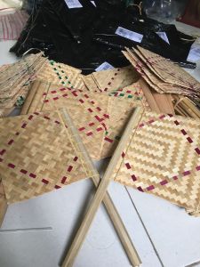 Kipas Tangan / Hihid Anyaman Bambu Kipas Sate Rapih Kuat Tahan Lama Dan Tradisional