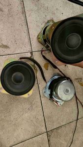 1 LOA SÚP SONY 10CM 7.5R 15W 20W HÀNG RÃ TỪ TIVI. GIÁ 1 CÁI