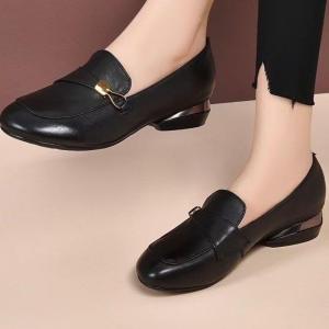 Free Shipping New Women’S Loafers Suitable For Spring And Autumn Made Of Soft Leather With A Flat Sole Shallow Toe And Slip-On Design Perfect For Mothers