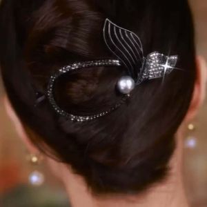 คลิปหางปลา คลิปโลหะ บุคลิกภาพ กิ๊บติดผมตกแต่งศีรษะ ฝีมือประณีต คว้าผม หรูหราและมีสไตล์ มั่นคง ยึดแน่น