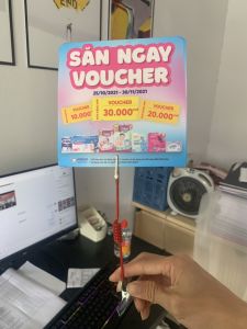Kẹp lò xo hai đầu wobbler V09 sale quảng cáo chuyên dùng tại cửa hàng shop thời trang quần áo túi xách siêu thị thực phẩm dùng để kẹp giấy sale giảm giá giấy ghi giá sản phẩm CTKM