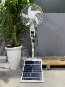 Quạt cây tích điện năng lượng mặt trời có điều khiển từ xa ắc quy tích điện (tặng bóng đèn led siêu sáng)