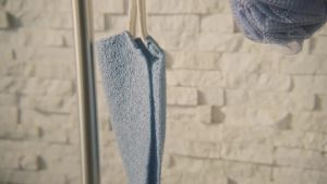 Dụng cụ chà lưng tẩy tế bào chết Evridwear dùng khi tắm dụng cụ rửa lưng dành cho nam và nữ. Bông tắm có tay cầm chiều dài có thể điều chỉnh chất liệu co giãn giúp làm sạch sâu các vùng khó tiếp cận dùng để massage da (màu xanh).