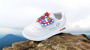 Adda รองเท้านักเรียนอนุบาลชายพละสีขาว ยี่ห้อ Adda รุ่น 41N16  Size (41n16)