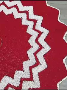 Váy cây thông Noel đỏ nhung 48 inch - Thảm đế cây mềm cho trang trí lễ hội