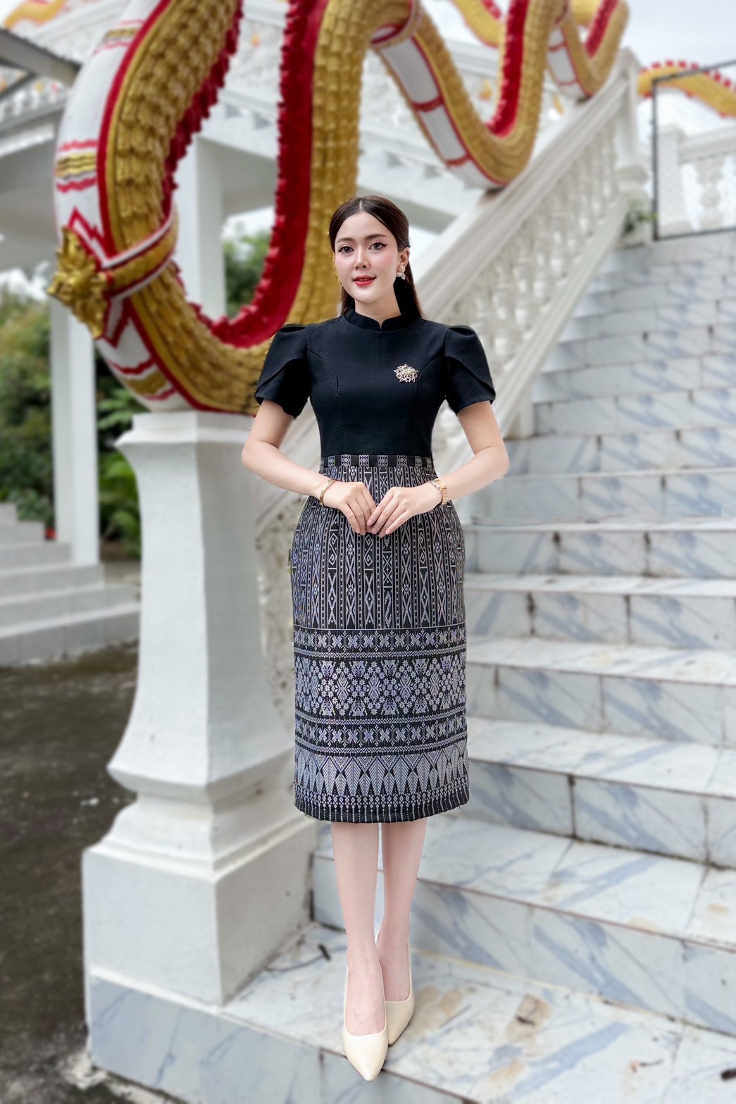 เดรสไทยดำอัดกาว ทรงเข้ารูป ใส่แล้วเพรียว พร้อมส่ง ไซส์ S-2XL มุมมองที่ 11