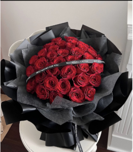 Buket Bunga Mawar 30 / Buket Wisuda / Buket Bunga Kelulusan / Buket Graduation Wisuda / Kado Kenaikan Sekolah / Buket Bunga Modern / Buket hadiah Ulangtahun Kado Pernikahan Kado Tunangan