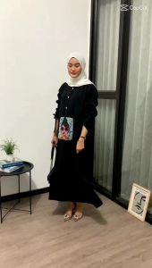 Midi Crinkle Airflow: Produk E-commerce Berkualitas Tinggi