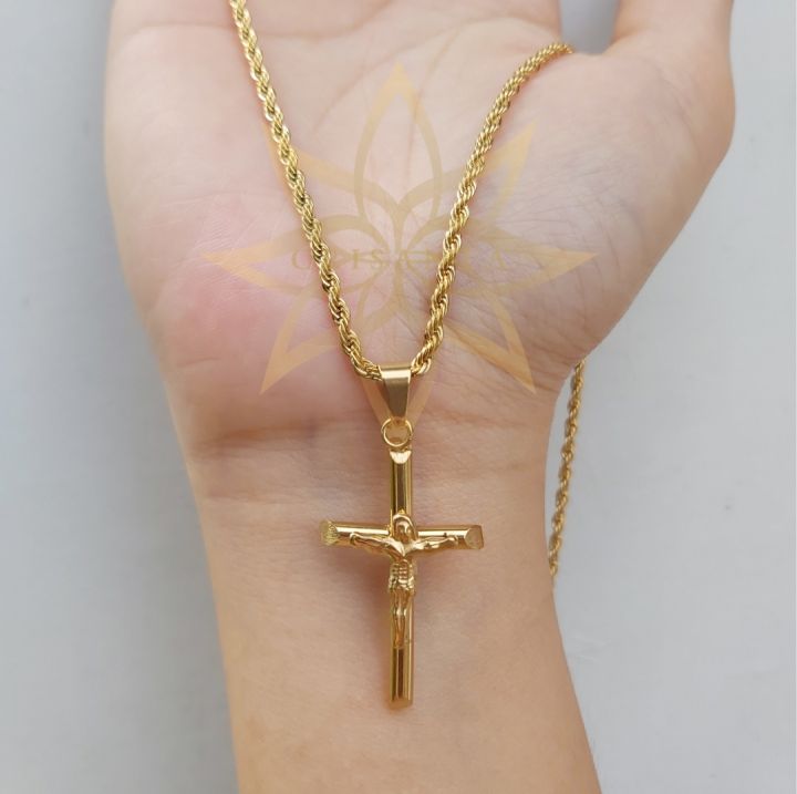 Cross pendant in 18k gold with diamonds, small. | Tiffany & Co.