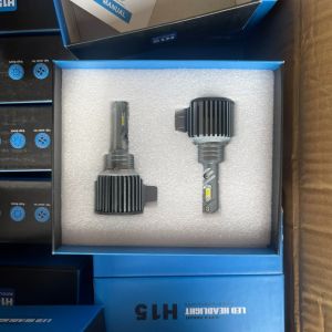 Đèn led pha ô tô H15 ánh sáng trắng gom sáng bám đường tốt