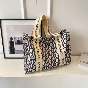 324Gentle Woman กระเป๋าผ้าใบโท้ทตัวอักษรความจุสูง 2024 กระเป๋าสะพายไหล่สายกว้างรุ่นใหม่อินเทรนด์