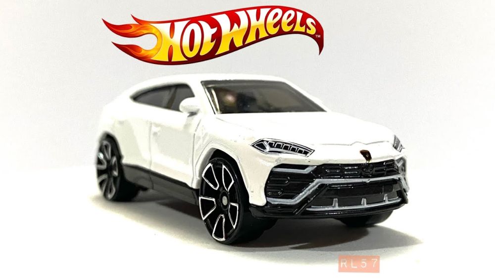 Hotwheels-17 Lamborghini Urus. 