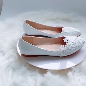 7Li Foreign Trade Large Size Flat Bottom Lace Wedding Shoes   White Pointed Casual Flat Shoes   White Lace Casual Womens Shoes Low Heel