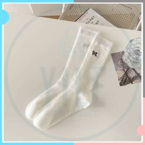 【COD จัดส่งจากไทย ซื้อ4แถม1】INS ถุงเท้าข้อยาว ปักโบว์ สไตล์เกาหลี นุ่มสบาย🦋🦋