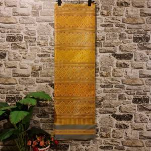 194.ผ้าไหมแกมฝ้าย ผ้าทอทั้งผืน ลายแพรวา สีเหลือง