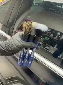 QUJIA    Soft Bristle Car Interior Cleaning Brush