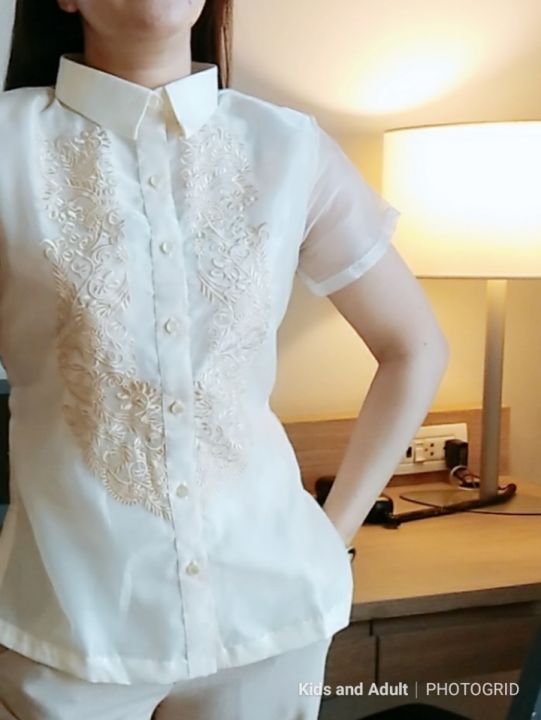 Modern lady clearance barong