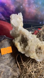 hốc đá Thạch Anh tự nhiên tinh thể Lemurian năng lượng sưu tầm mã 392