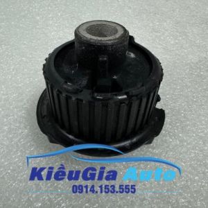 Cao su bệ đỡ cầu sau Mercedes C250 W204 2009-2015 2043510842