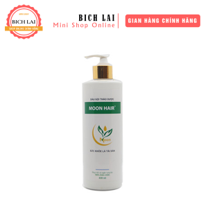 Dầu gội thảo dược Moon Hair 439ml  hỗ trợ làm giảm gãy rụng và giúp tóc mềm mượt dài nhanh hơn.