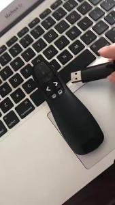 R400 Wireless Presenter ตัวชี้เลเซอร์สีแดง PPT การนําเสนอรีโมทคอนล