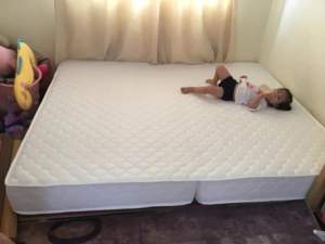Đệm cao su tổng hợp công nghệ mới nhẹ nhàng dễ vận chuyển - Mix mầu