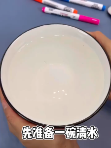 Pen Whiteboard Magik Terapung Dalam Air Boleh Padam Tulis Lukis Viral Aktiviti Kreatif Kanak Kanak dan Keluarga 12 Color Set+1 Spoon Kids Whiteboard Pen White Board Erasable Water Based Floating Marker Pen Art 宝宝水中漂浮笔白板笔可擦水性记号笔 A904