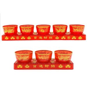 การบูชาแบบจีนบูชาถ้วยสีแดงชุดแบบดั้งเดิมอธิษฐานขอพรและเคารพพระเจ้าถ้วยพิเศษเรียกโชคลาภนาเซียงพิธีรู้สึกดี