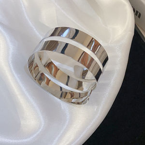 European and American minimalist style double-layer hollow arm bracelet cross-border exaggerated and elegant fashion bracelet with a high-end and sophisticated feel