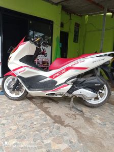 sticker cutting pcx grafis laser crom white red variasi honda pcx