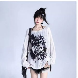 GDTIMA White Bottoming T-shirt Women Graffiti P0rint Long-sleeved Loose Knitwear