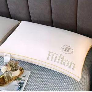 【คุณภาพสูง】หมอน หมอนต่ำ หมอนหนุนหัว หมอนโรงแรม 5ดาว ลื่น นุ่มเ 900g Pillows โรงแรมฮิลตันเส้นใยไ หมห้หลับสบายเส้นใยไ หมอนสุขภาพคอ ล้างน้ำได้