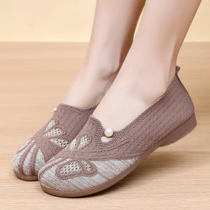 New Spring WomenS Fashionable Knit Versatile Mom Shoes Lightweight Breathable Slip-On Flat Shoes For Women