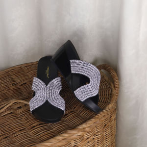 [THOMAS CHAN] Glow Diamond Detail Wedges