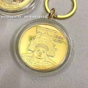 Móc Khoá Xu Lưu Niệm Bà Chúa Xứ Châu Đốc Mạ Vàng làm quà tặng trưng bày - SP007385