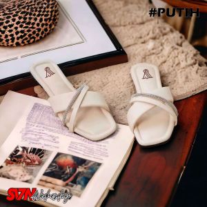 ZS73 Big Size Glitter Bling Summer Slippers For Women 2024 New Ladies Flat Beach Slipper Women Sandals Outdoor Shoes Luxury Designer Plus Size Children 26-35 Adults 36-43