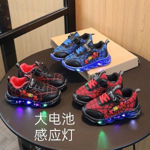 2025 รองเท้ากีฬาเด็กฤดูใบไม้ผลิและฤดูใบไม้ร่วงใหม่น้ำหนักเบา Velcro ชายรองเท้าลำลองในรองเท้าเด็กเพื่อนร่วมชั้น 3-12