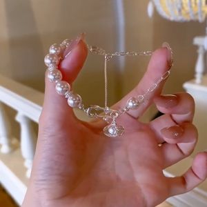 Beaded bracelet paired with metal flower bracelet - versatile stylish jewelry for women天然绿松石珍珠串珠女配饰轻奢高级感新中式国风新款锁骨颈链