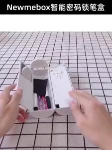 Hộp bút khóa mật mã thông minh cát lỏng phát sáng hộp văn phòng phẩm mười hai chòm sao