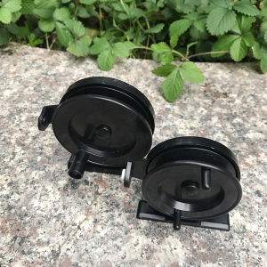 Outdoor Fishing Reel for Ice and Fly Fishing Lightweight Plastic Wheel with Anti-Corrosion Coating for Cold Weather Fishing